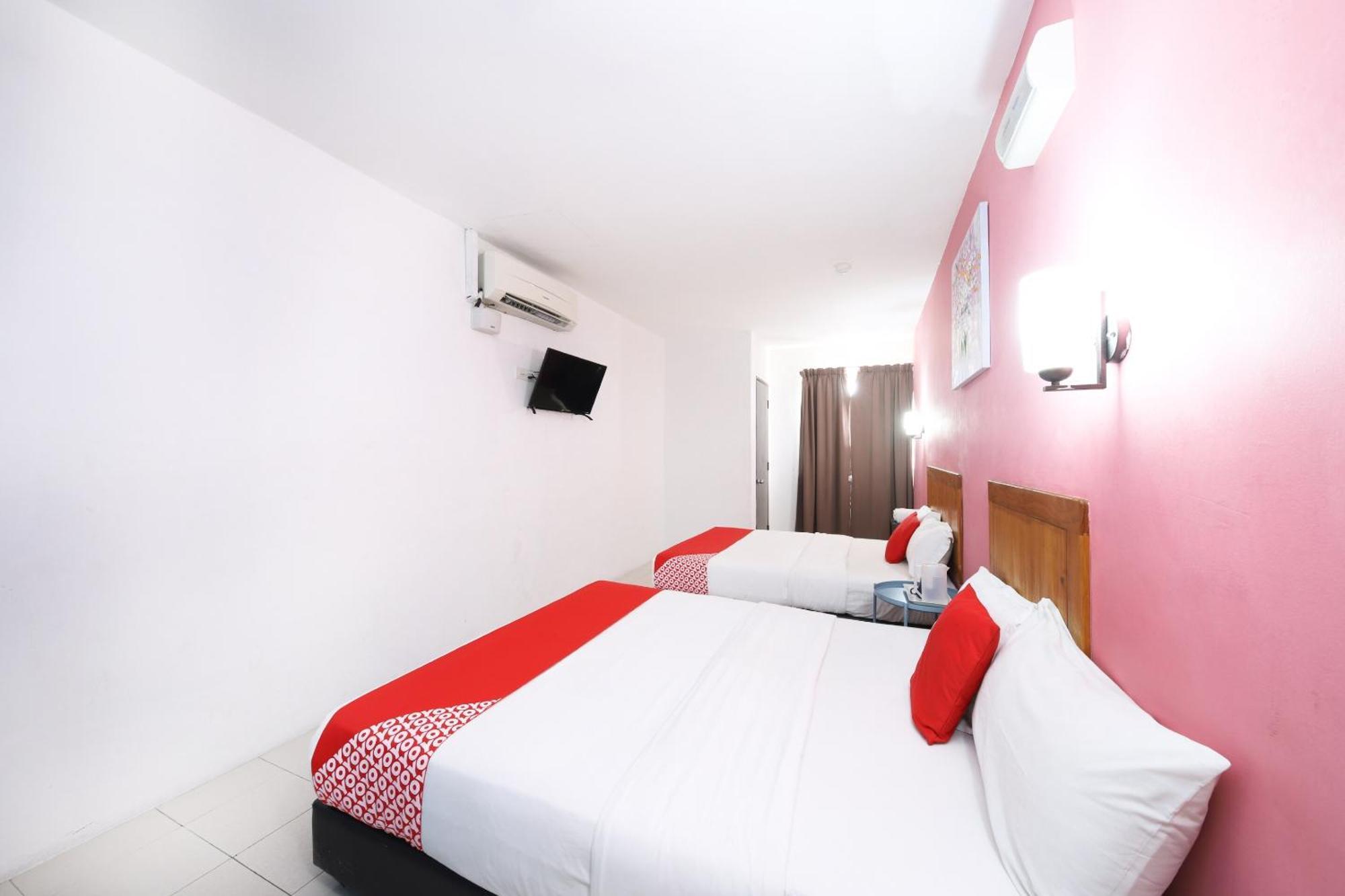 Super Oyo 502 Midah Inn Puchong Buitenkant foto