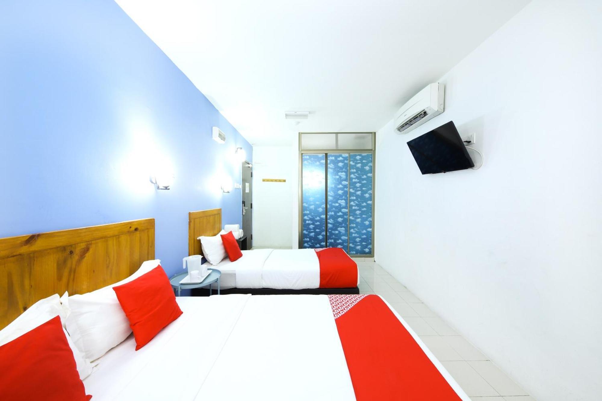 Super Oyo 502 Midah Inn Puchong Buitenkant foto